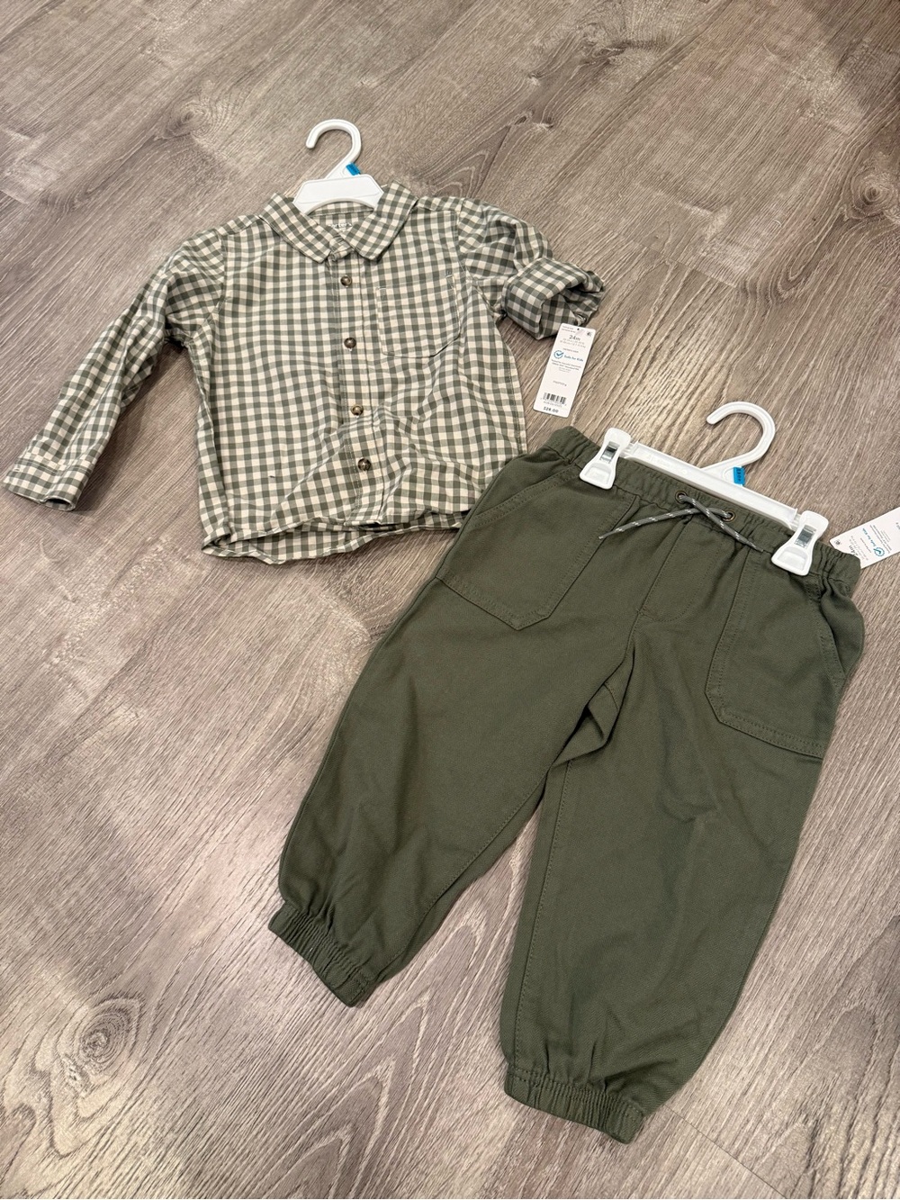 NWT 2 Piece Carters Baby Boy Pants and Button Down Shirt Set Size 24 Months